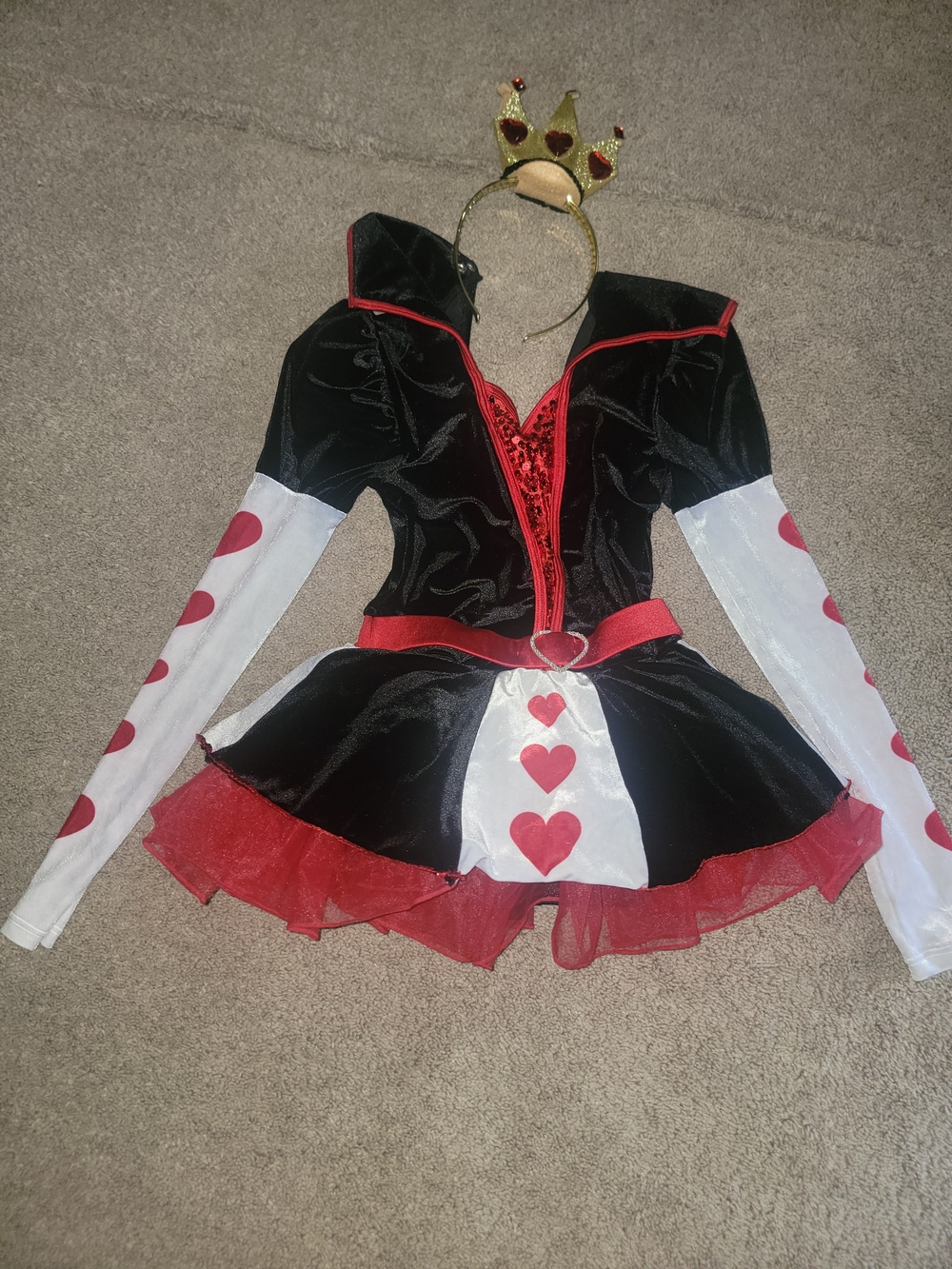 Girls - Queen Of Hearts Costume